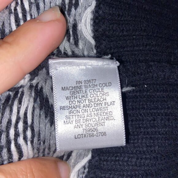 Liz Claiborne sweater size Petite X  large - Picture 3 of 4